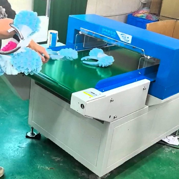 發(fā)箍生產(chǎn)無風(fēng)險(xiǎn)！全自動(dòng)檢針機(jī)護(hù)航品質(zhì)